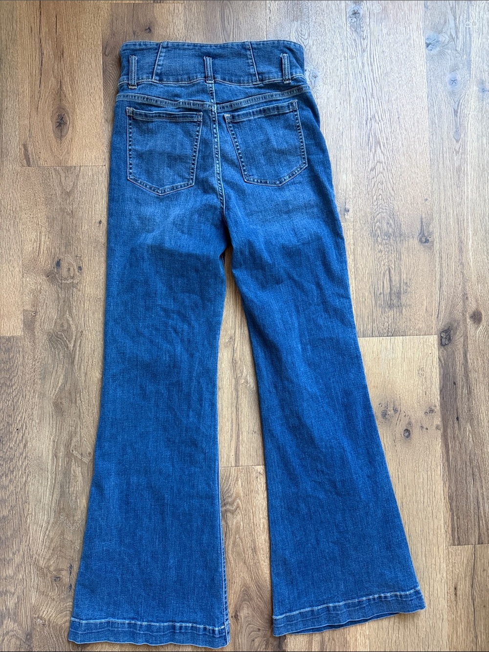 High rise flare jeans - Picture 7 of 10